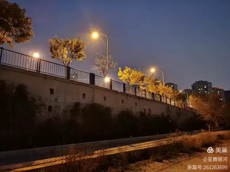 华灯初上到灯火阑珊处